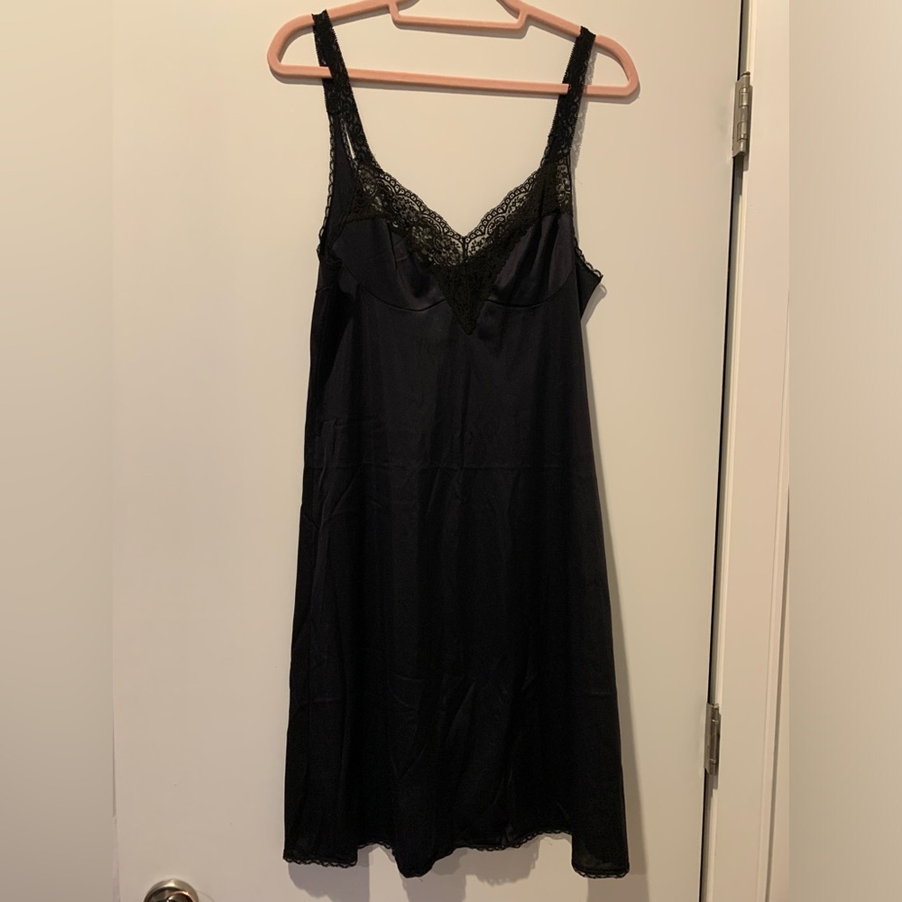 Elegant Black Lace Chemise